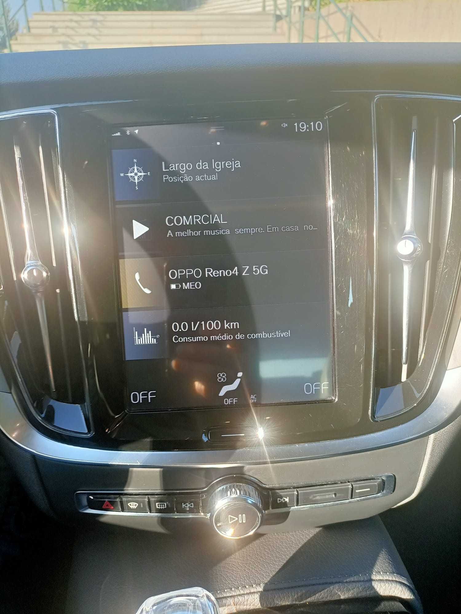 Volvo V60 T8 PHEV Inscription 390 cv