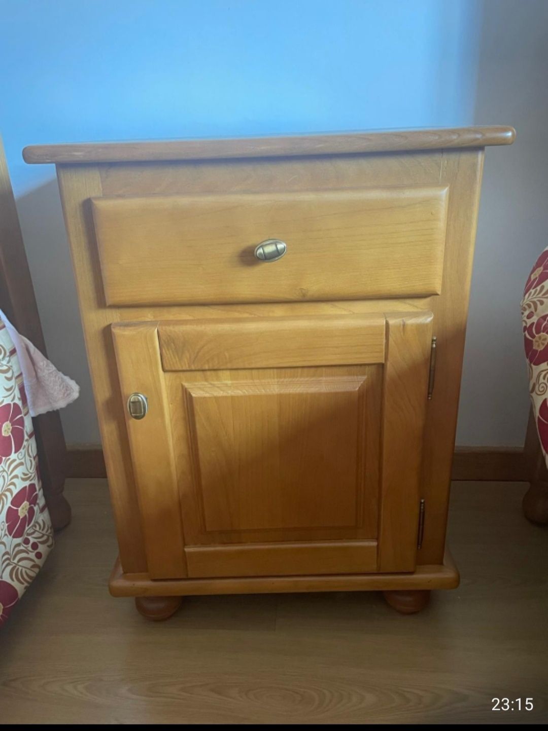 Quarto completo em castanho para vender