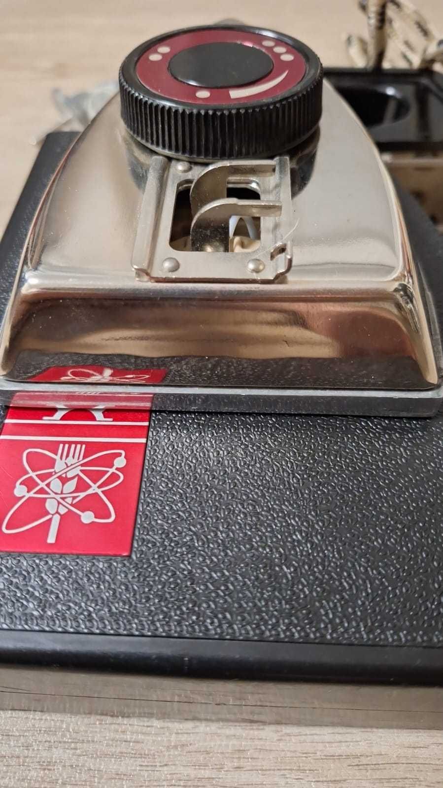 Утюг дорожный пр-ва ссср 1991 г.в. в идеальном состоянии. Предоплата.