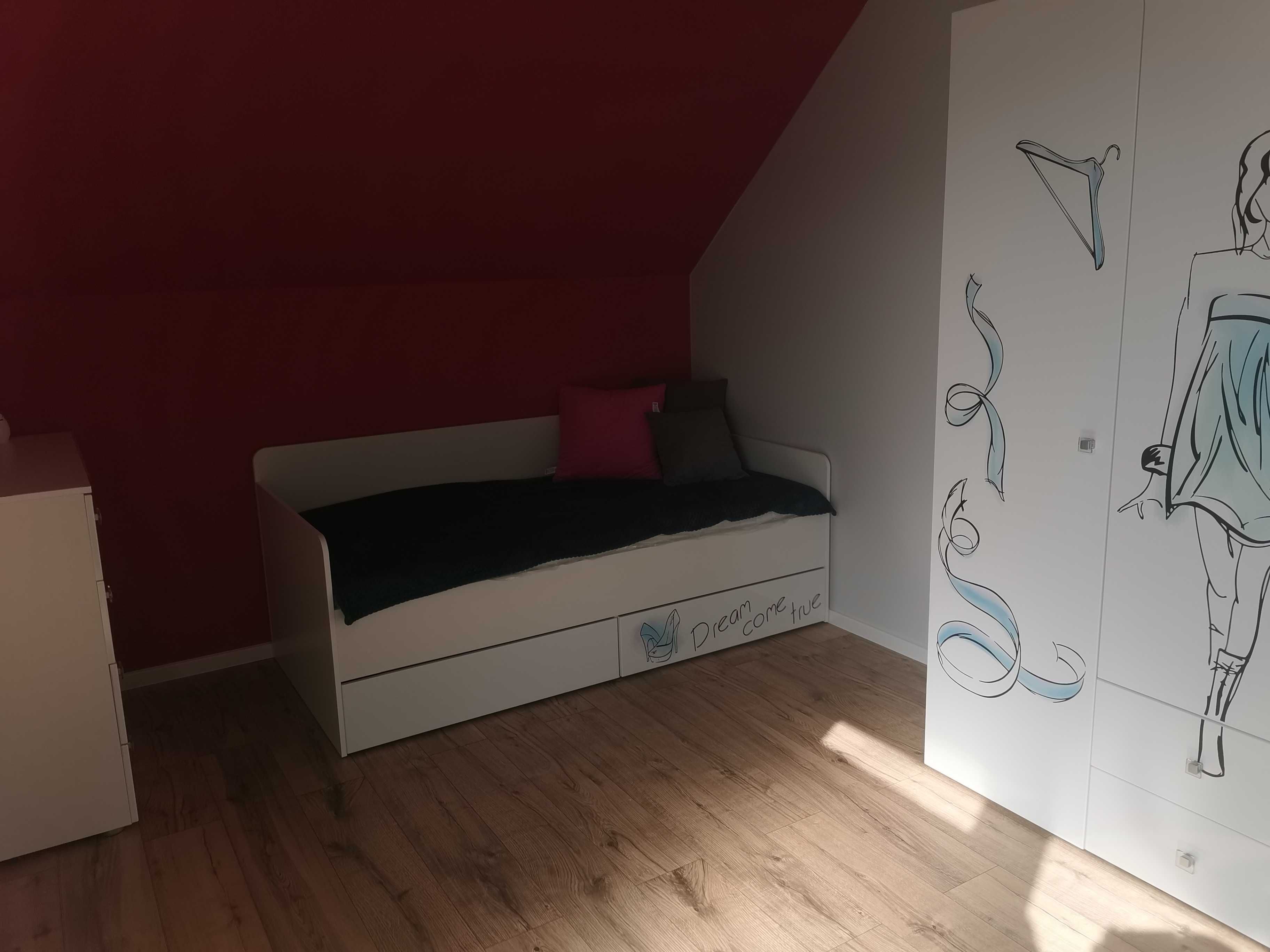 Łóżko dziewczęce 190x90 stan idealny