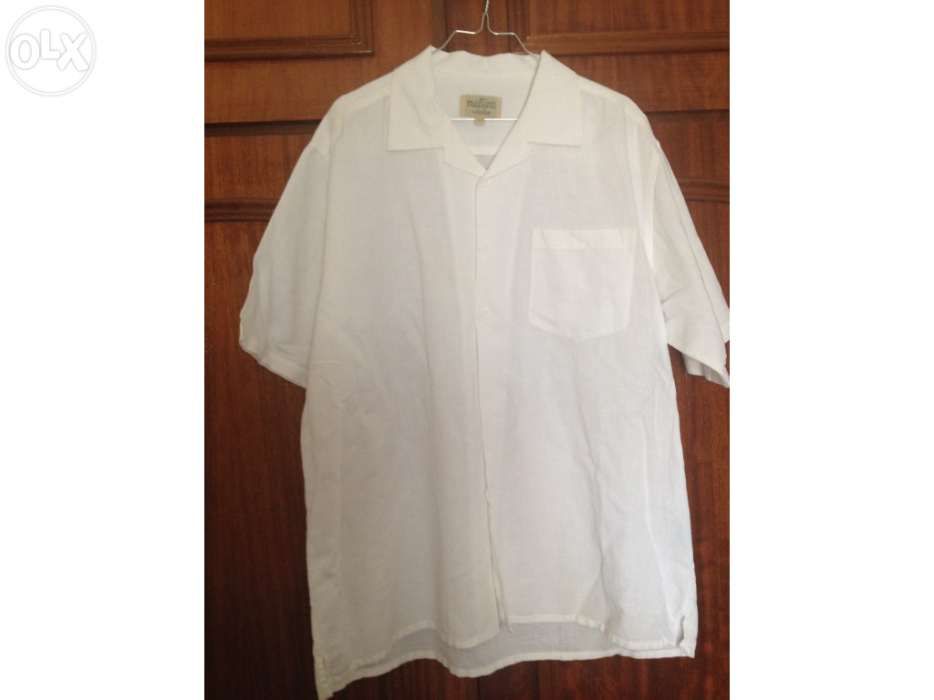 Camisas de várias marcas Sacoor , Natura, Pep Jeans