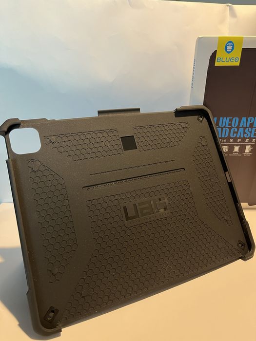 Чехол на Ай Пад ( i Pad pro 3/4/5 ) 12,9”  (“ BLUEO” )