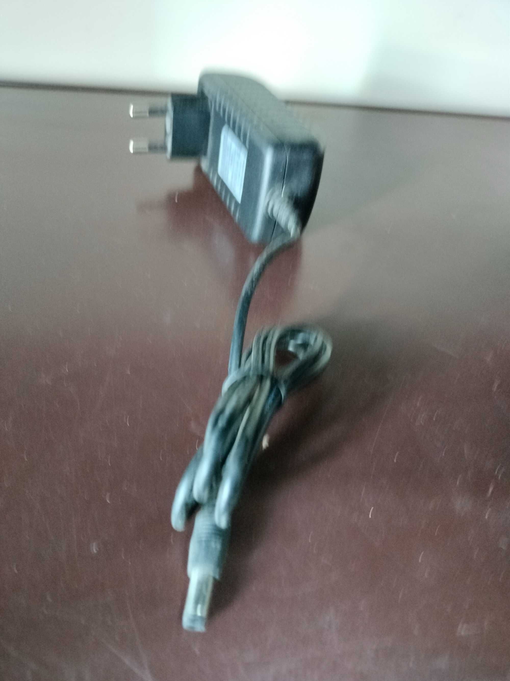 zasilacz ładowarka 12v 3ampery ac dc adapter nowy do kamer monitoringu