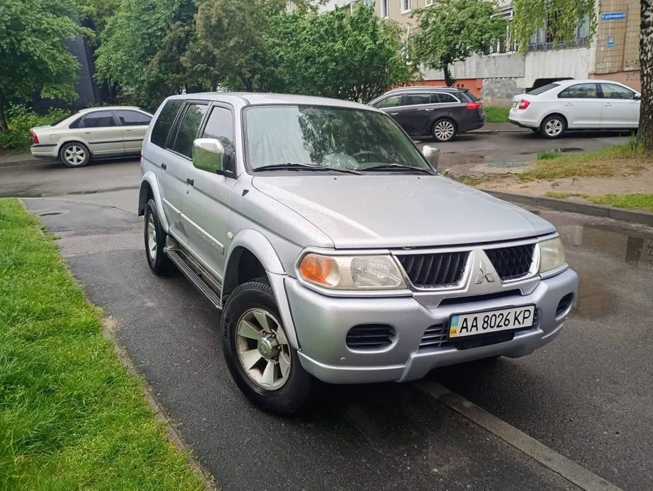 Mitsubishi pagero sport nativa montero 3.0 автомат, газ