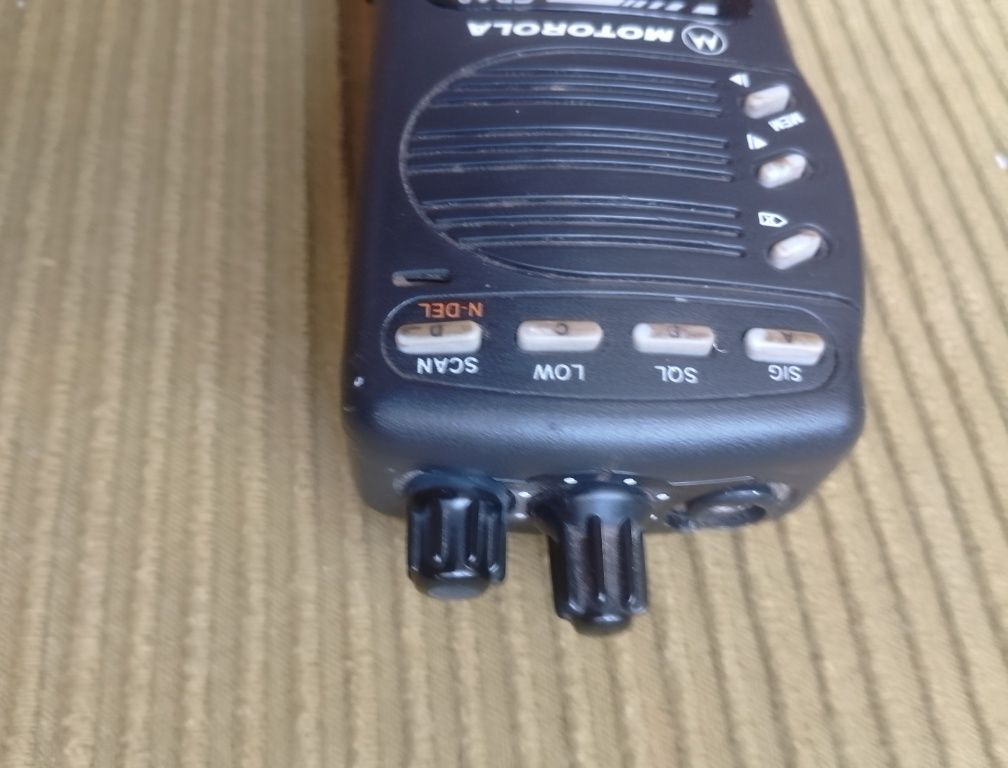Радиостанция Motorola GP68