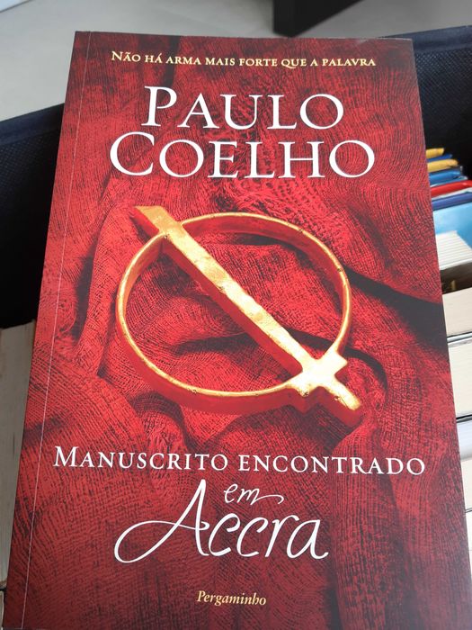 Livros vários a 5€ cada.