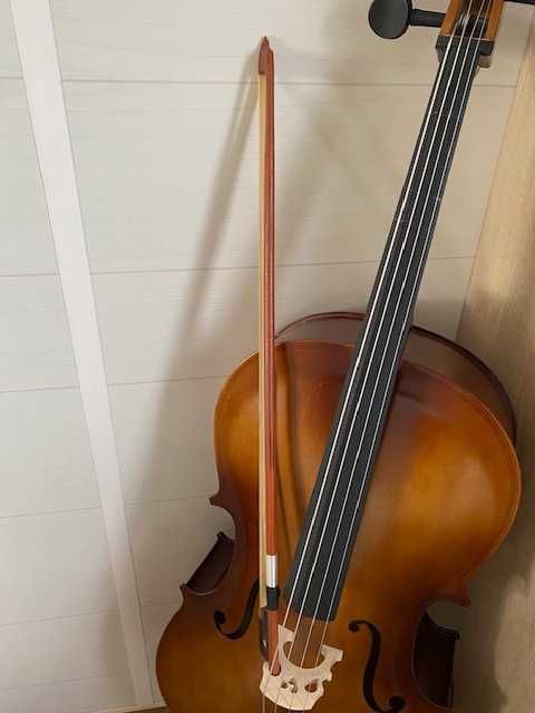 Violoncelo praticamente novo