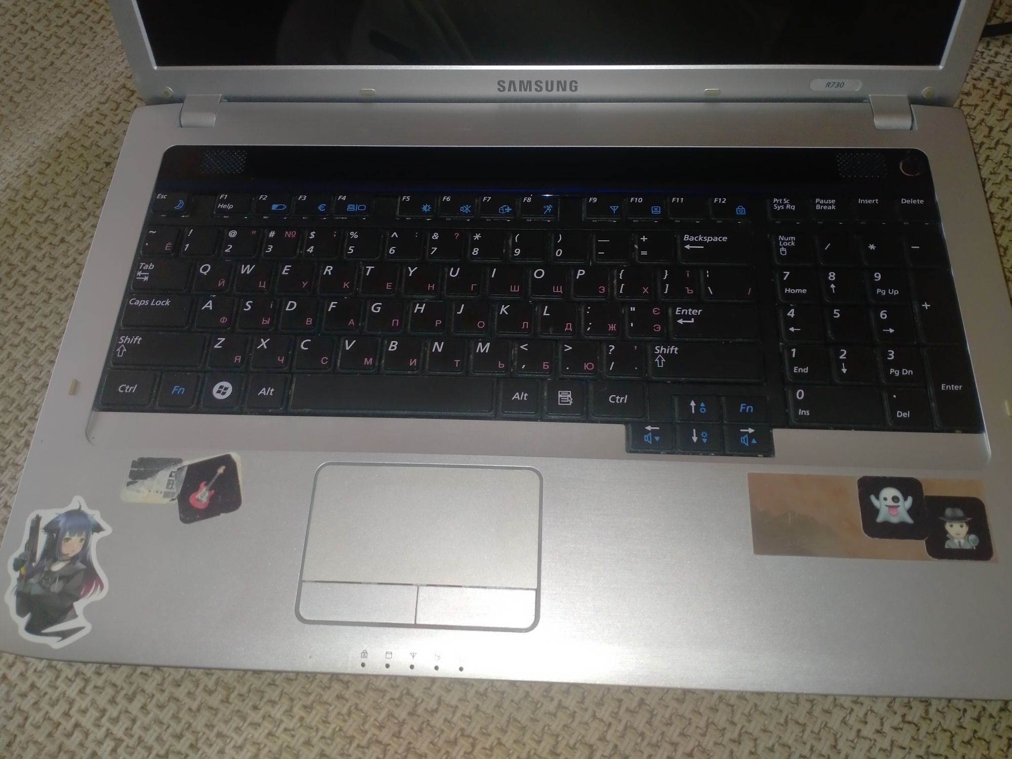 Продамо ноутбук Samsung R730