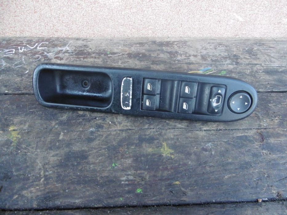 Panel przełącznik szyb Peugeot 307 53269700/1