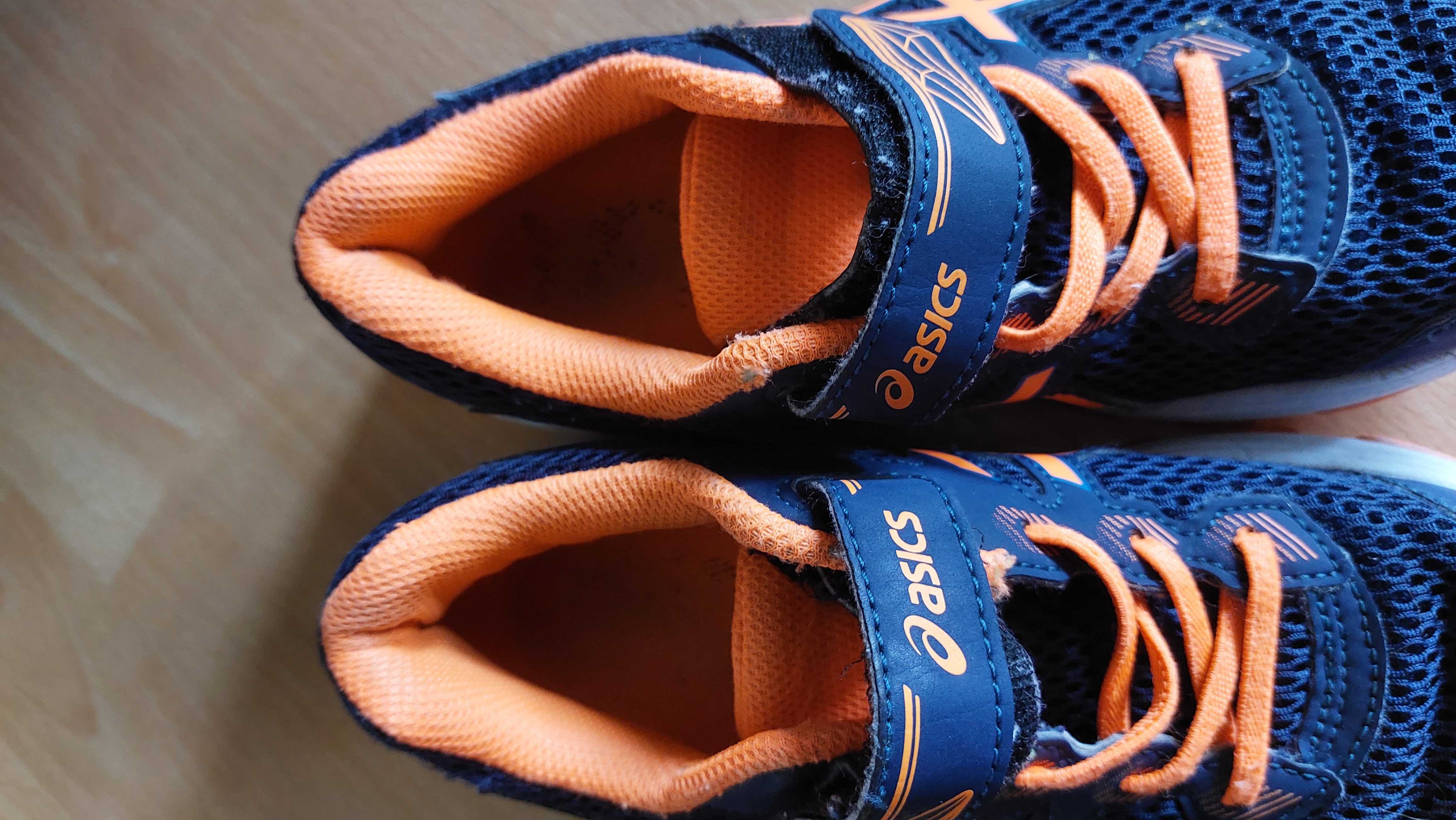 Кросівки Asics на 33.5 розмір