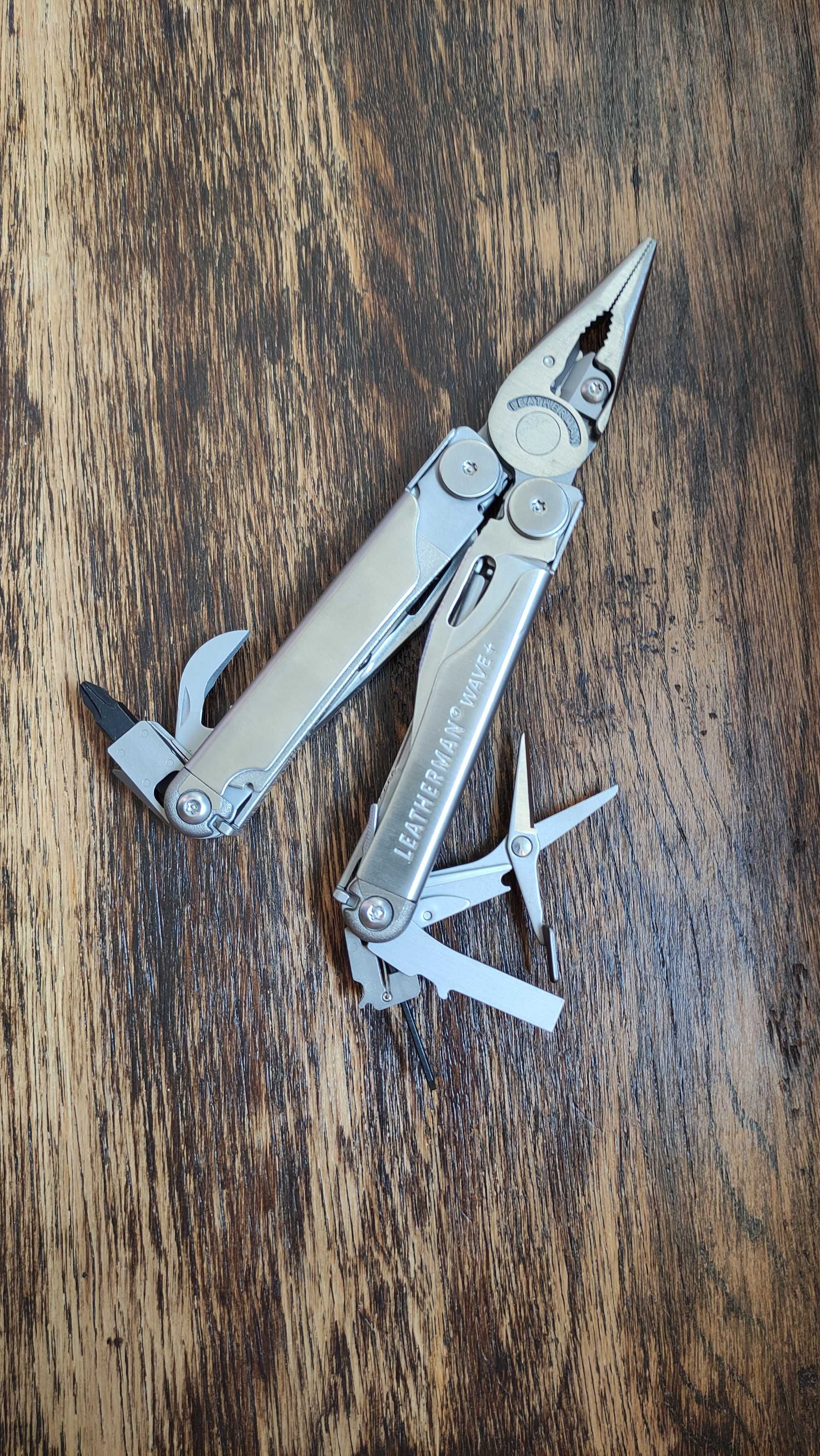 Multitool Leatherman Wave+ Polish Military - nowy