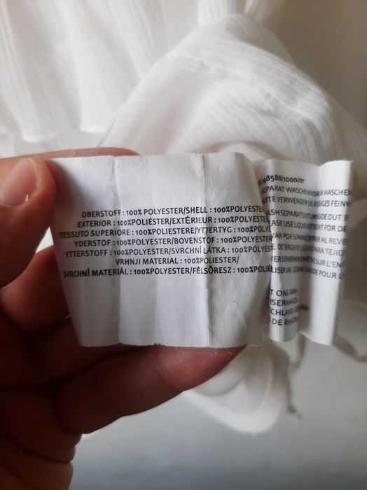 Letnia koszulka, koszula biała z falbankami, falbanami i ściągaczem