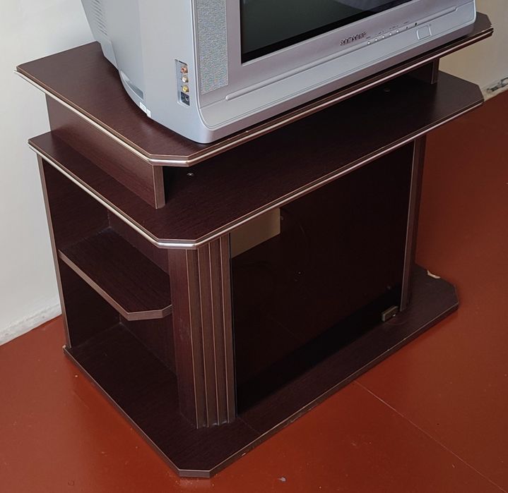 Тумба для телевизора