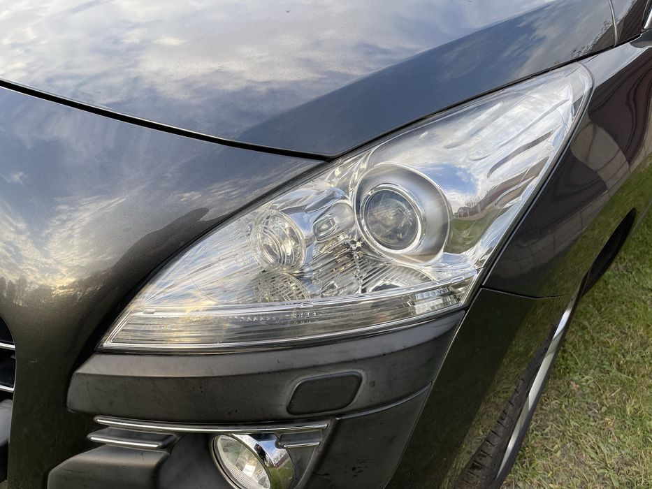 Фара ліва права bi-xenon Peugeot 3008 5008 .Біксенон Пежо Розборка