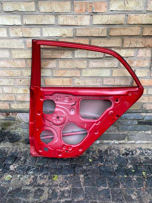 Двері задня права Kia Rio Кіа Ріо від2018-20гг