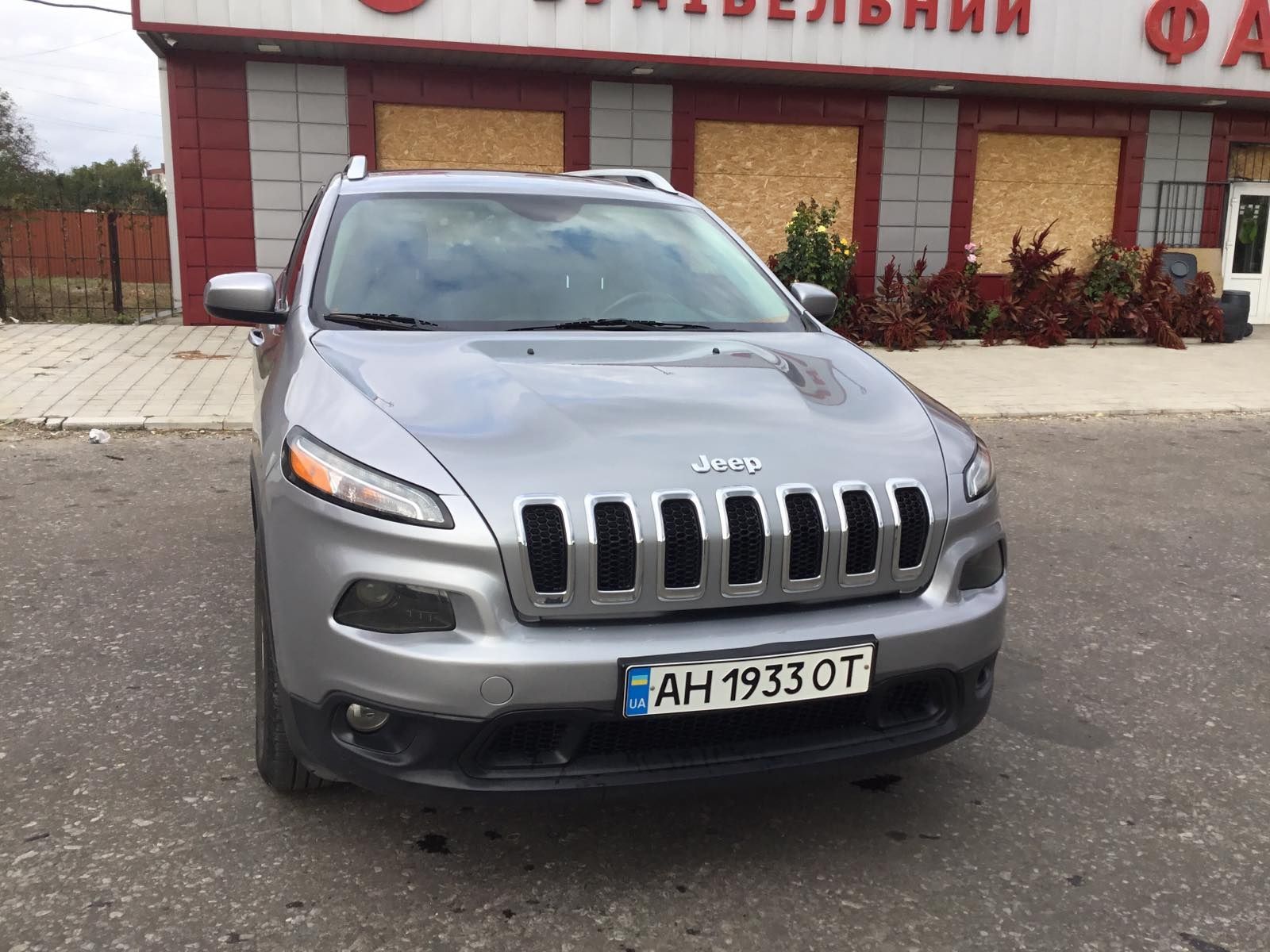 Jeep Cherokee 3.2 АКП полный привод