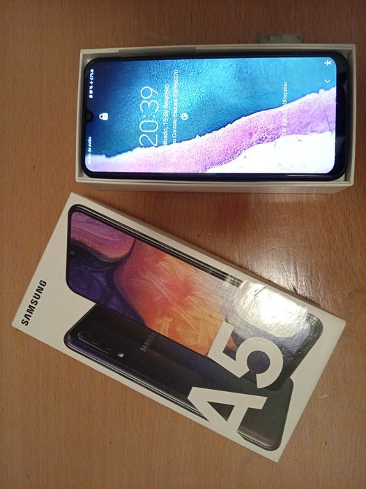 Telemovel SAMSUNG A50