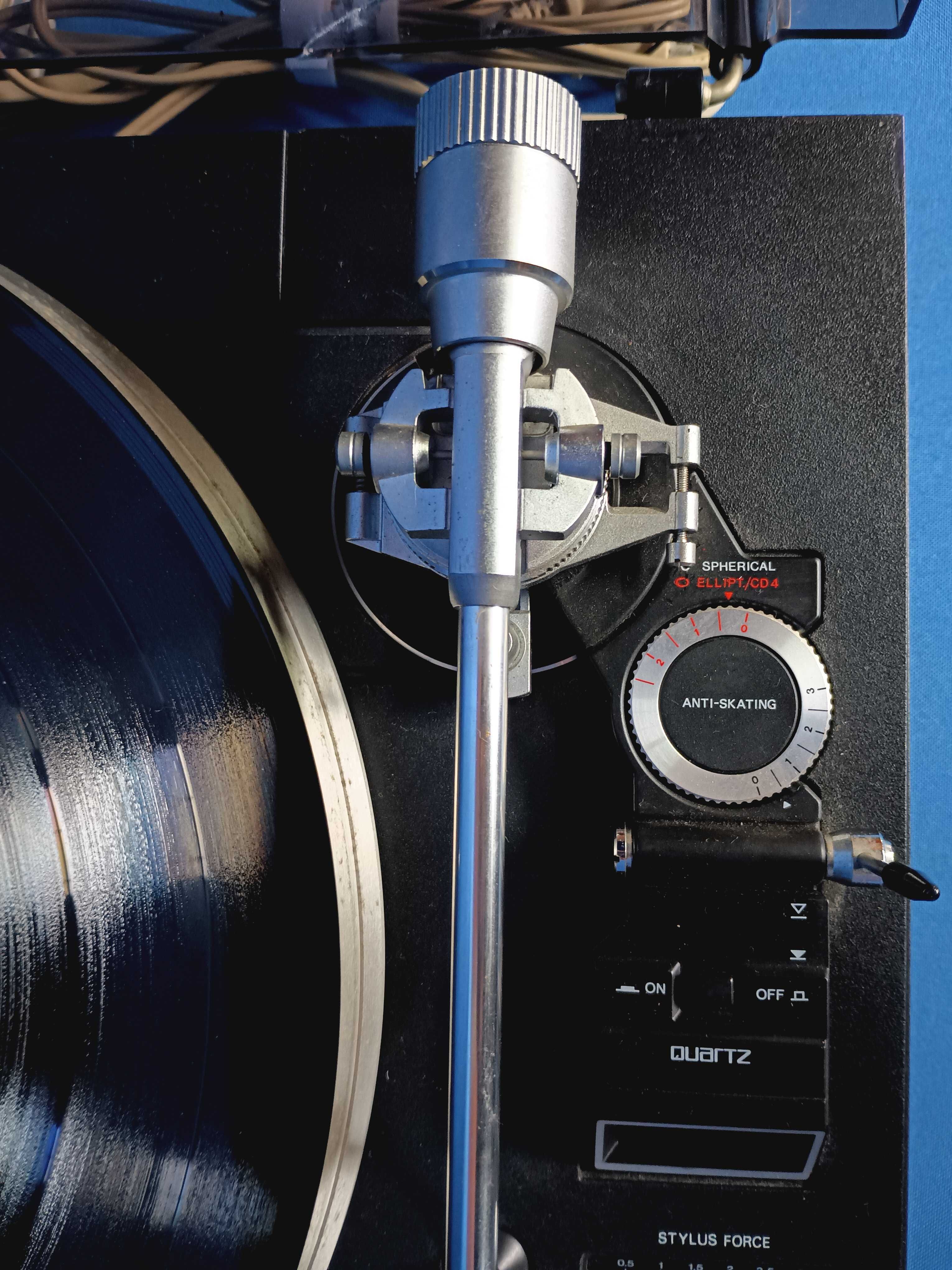 gira discos PHILIPS AF 977