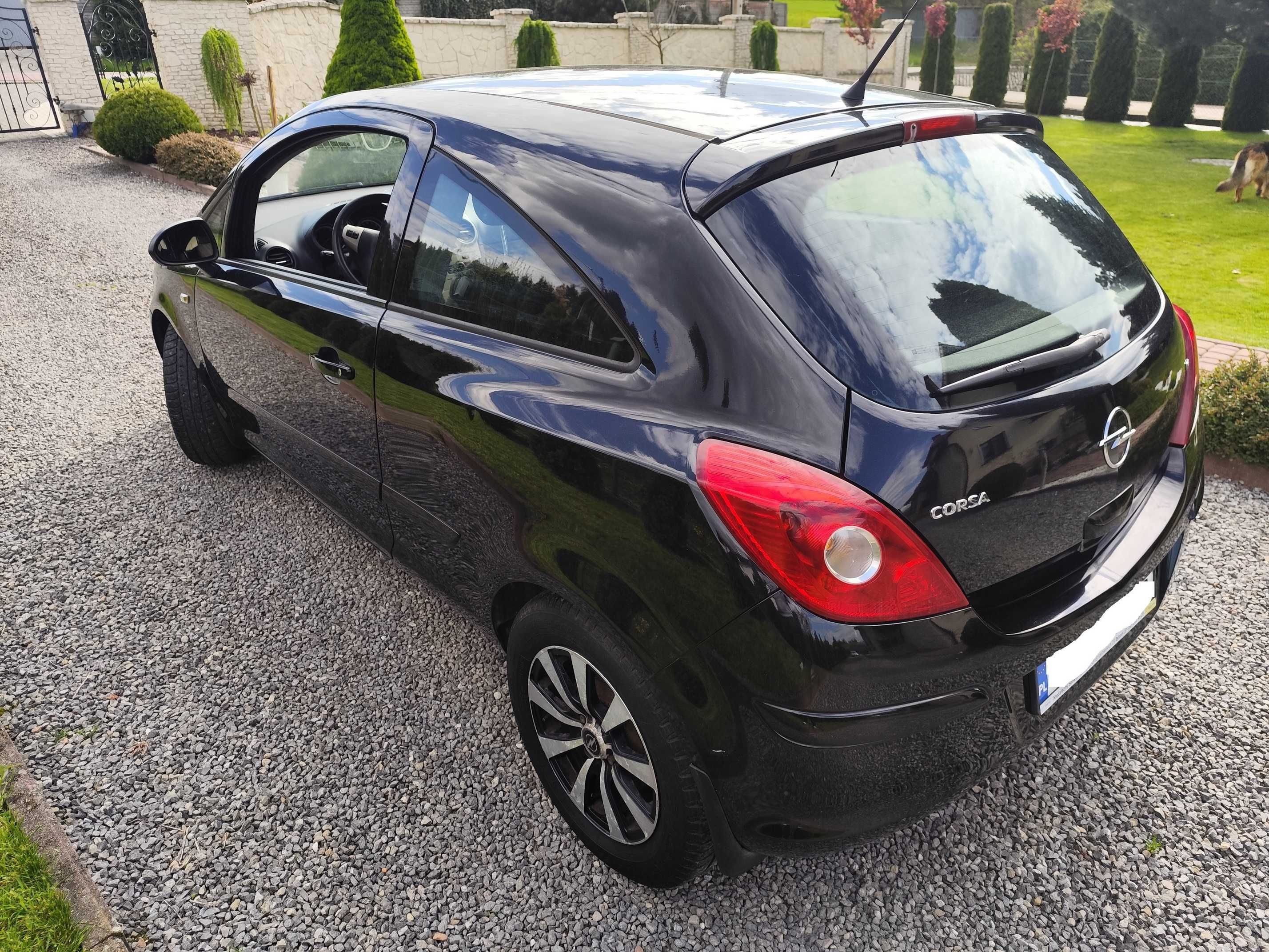 Corsa D 1.4 90 KM klima