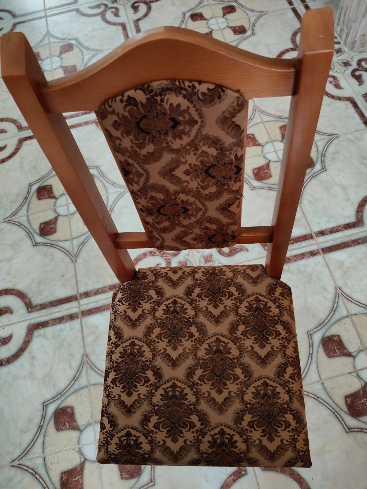 Продам великий стіл,з кріслами. Все в гарному стані