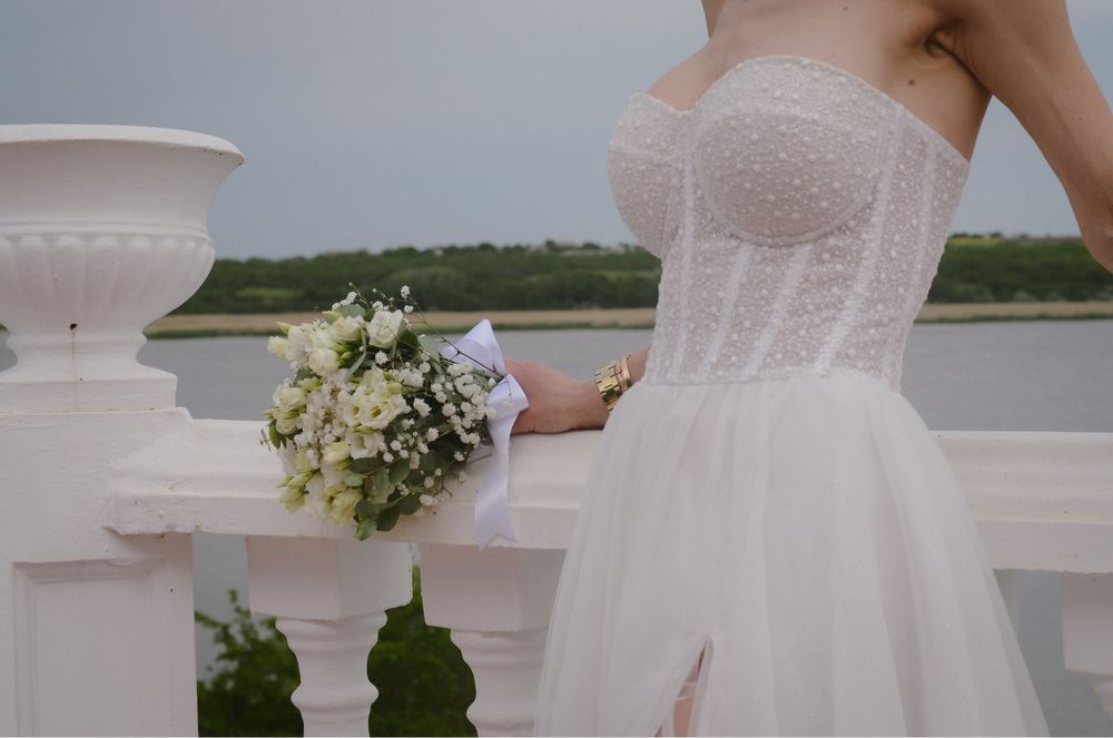 Весільна  сукня