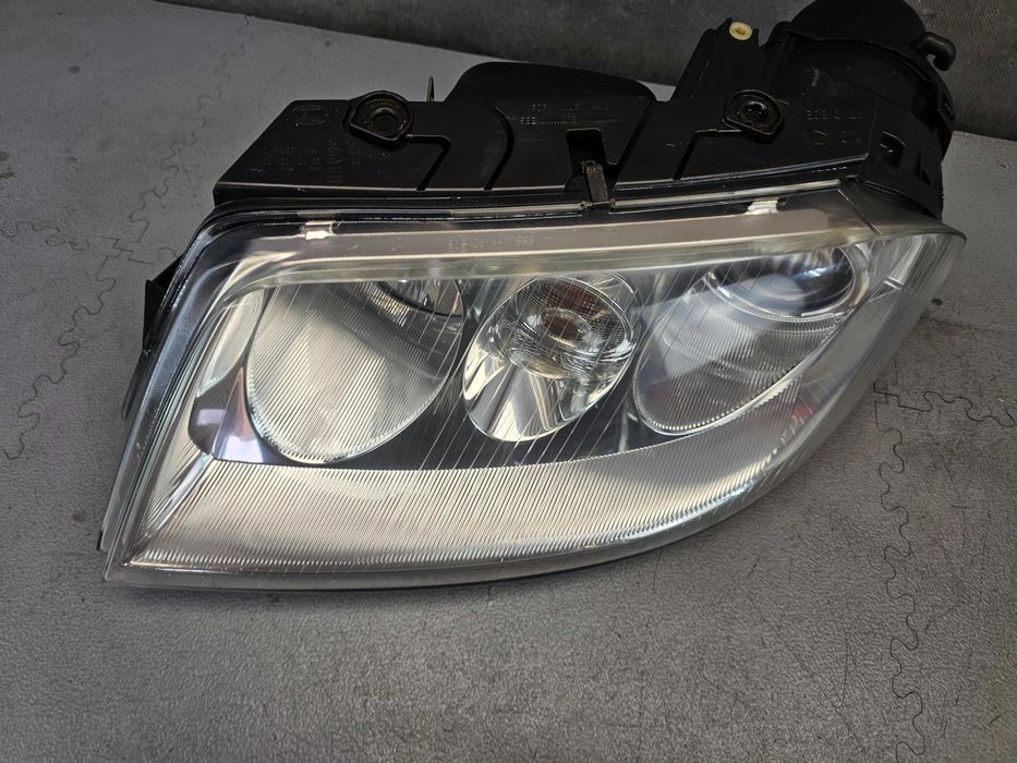 VW Passat B5 Lift Lampa Przód Przednia Xenon Lewa EU Kompletna Ładna