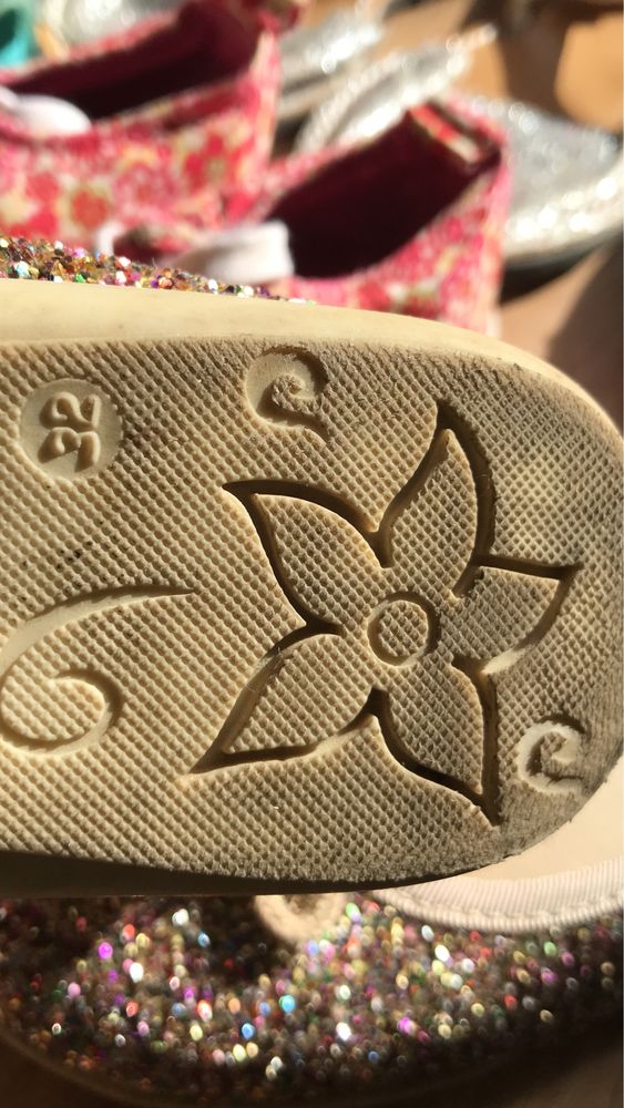 Sandalias, sabrinas e chinelos