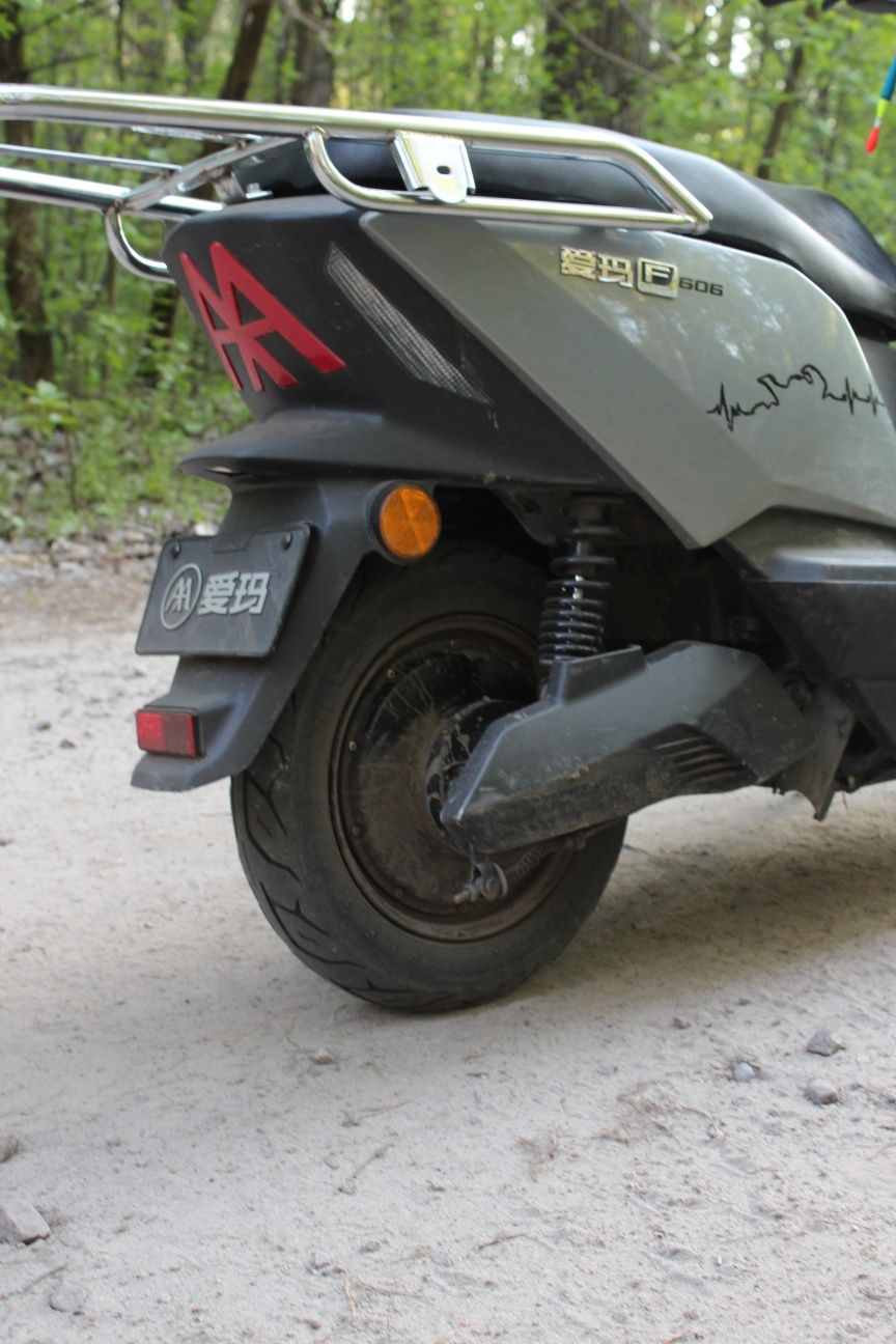 Електроскутер aima f606