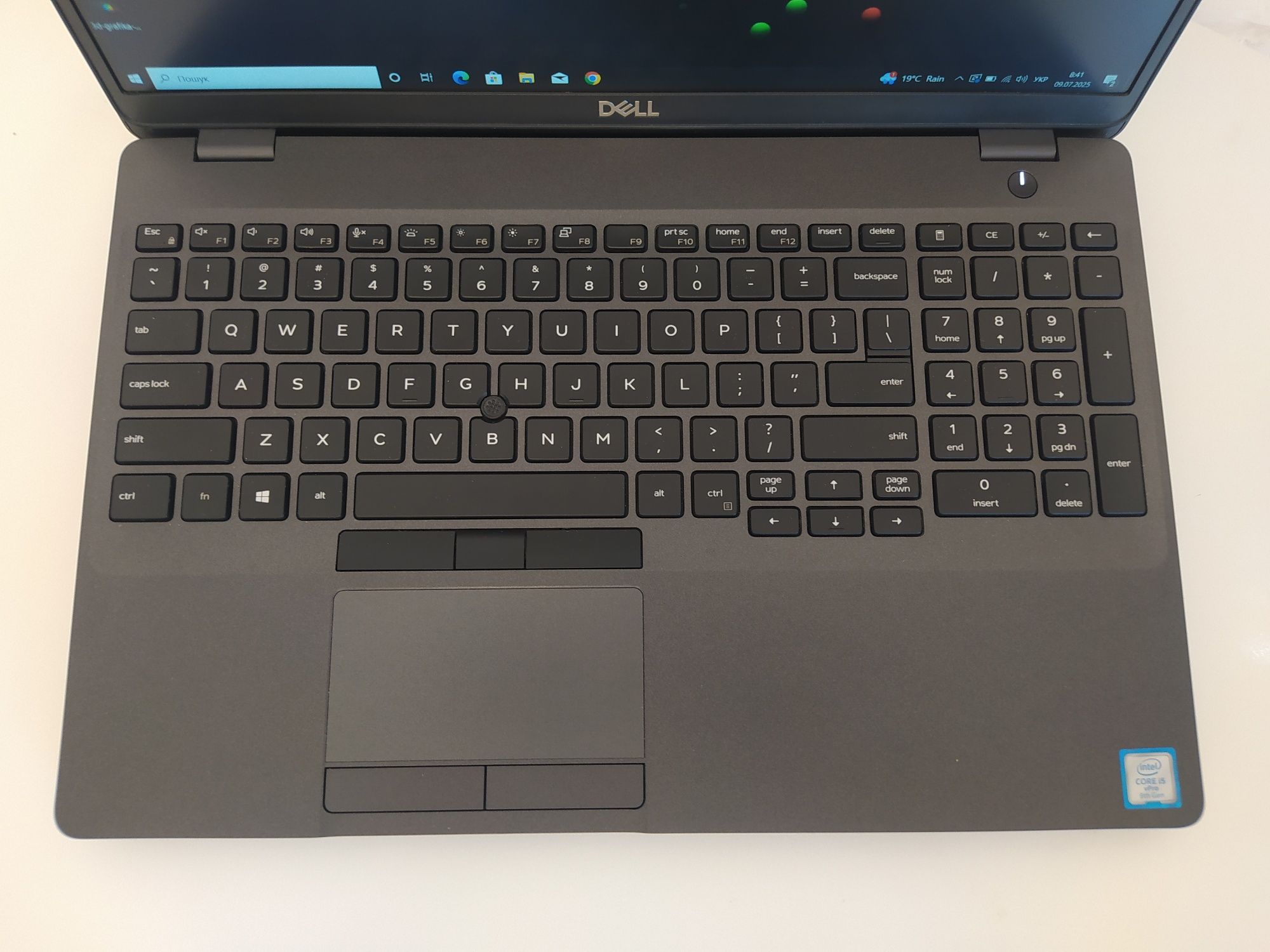 Dell Latitude 5501/15,6"FHD IPS/i5-9400H/16Gb/256Gb