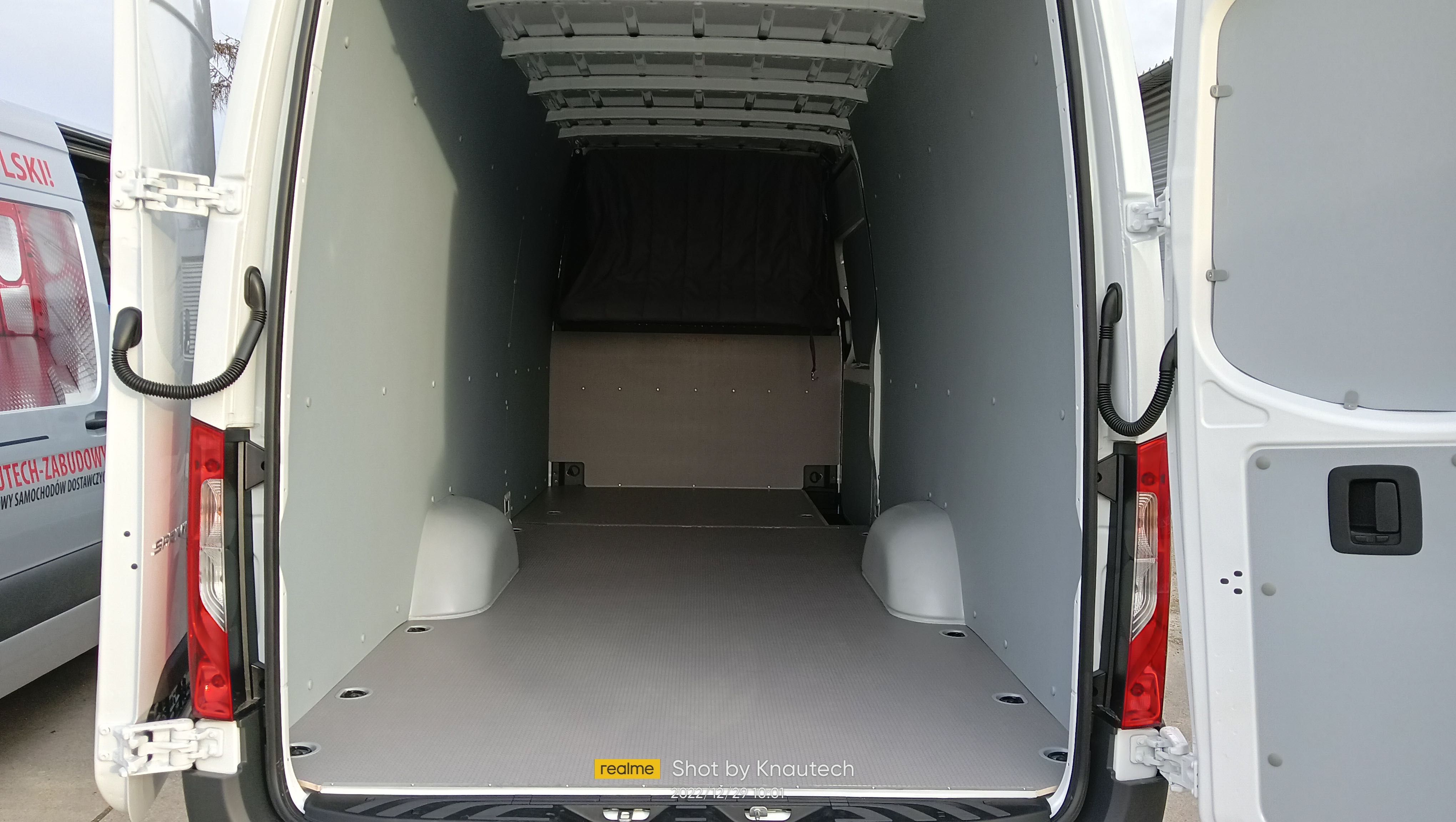 Zabudowa bus furgon blaszak sklejka SPRINTER DUCATO IVECO CRAFTER OPEL