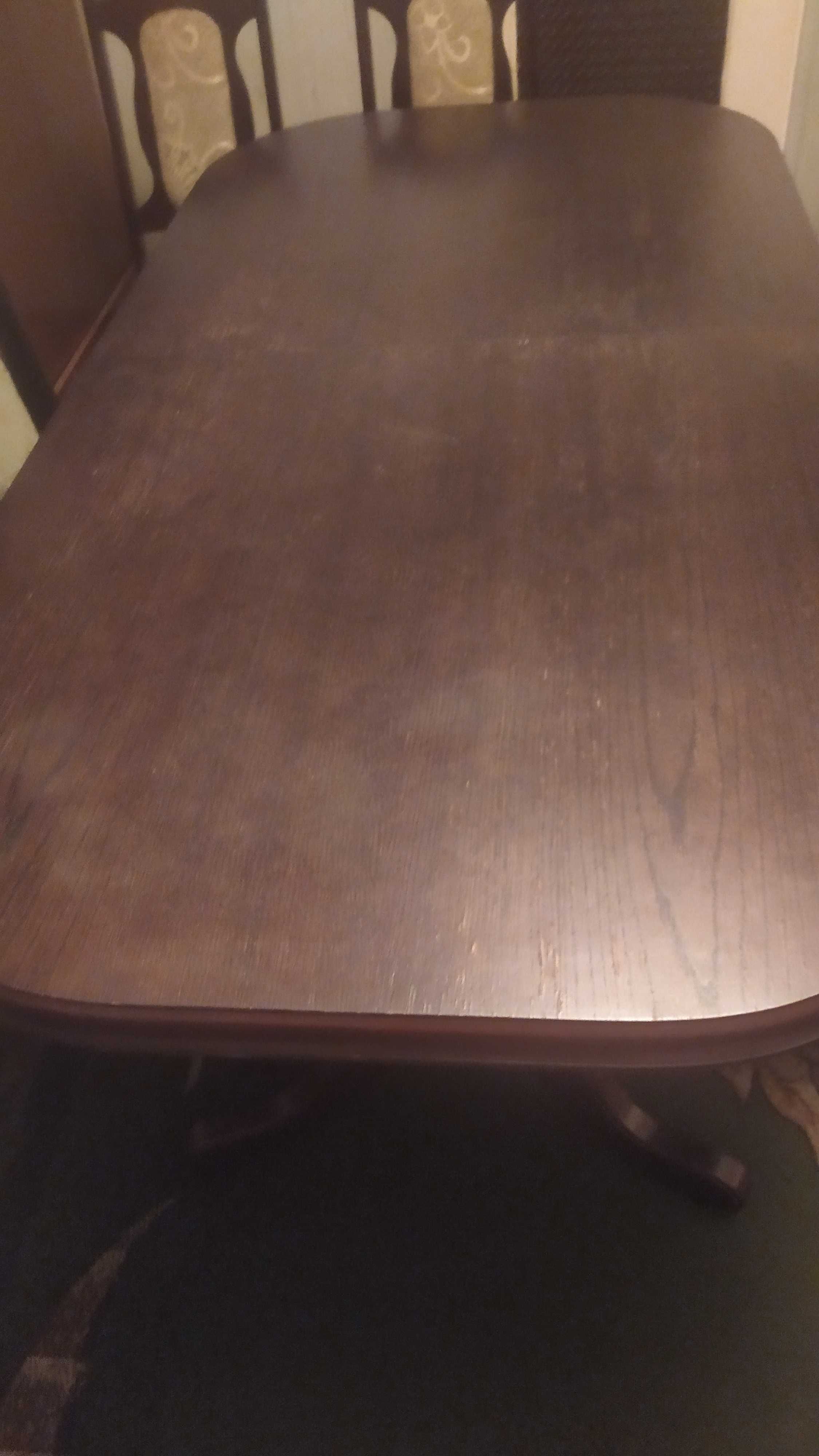 Sprzedam stół z krzesłami-zestaw