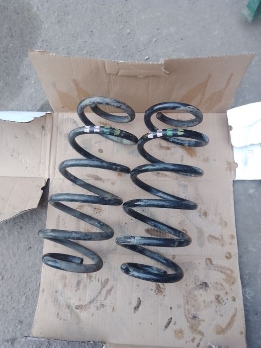 Продам заниженые пружины на Aуди s-line(передние)