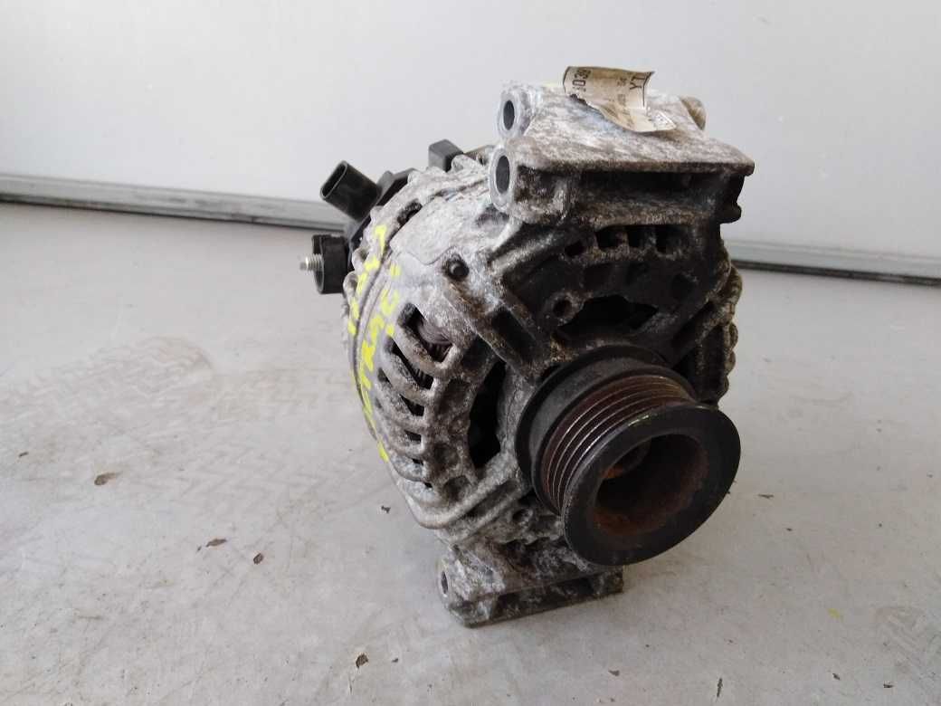 Opel Vectra C 2.2 16V Alternator