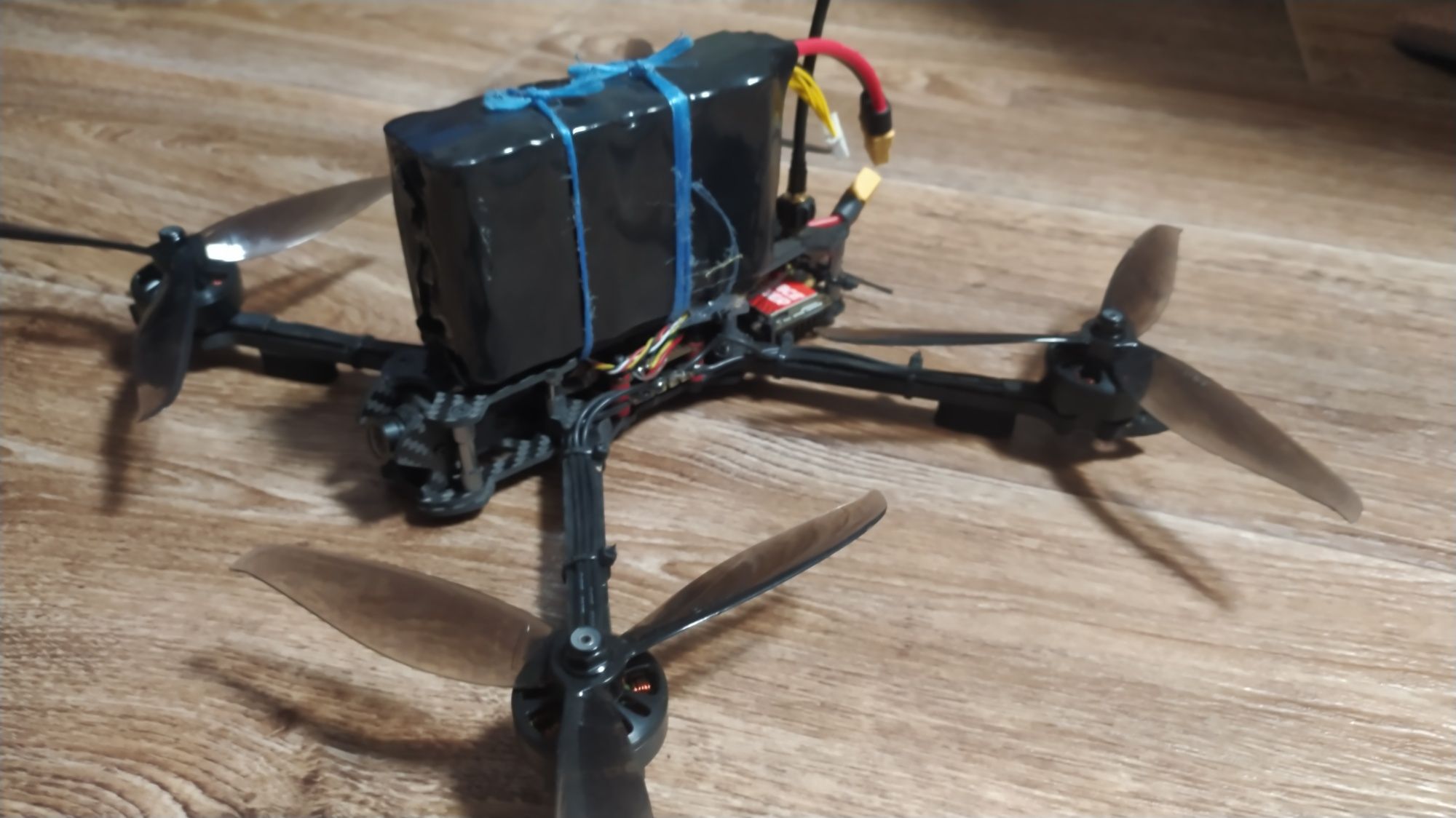 FPV дрон 7дюймів