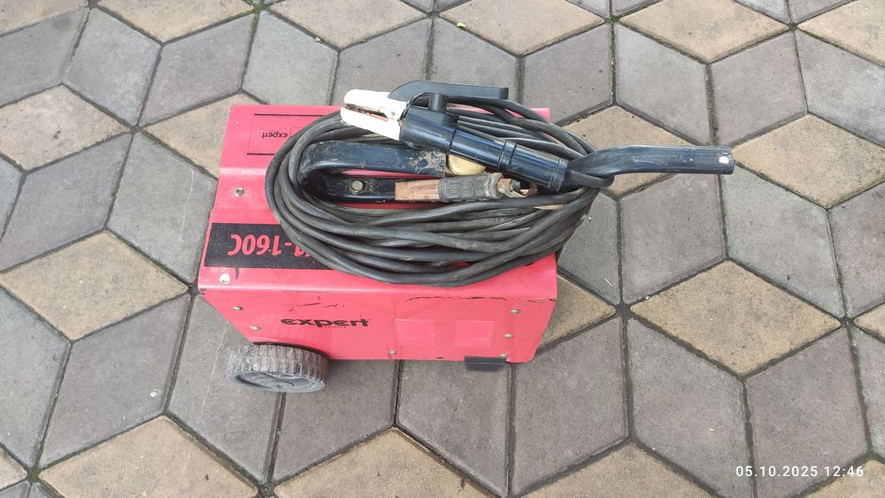 Зварювальний апарат Tools Expert BX 1 - 160 C
