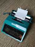 Máquina de escrever Olivetti studio 45