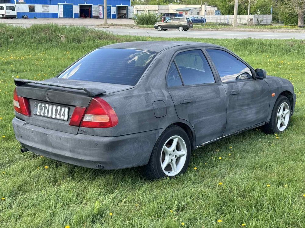 Mitsubishi lancer 1.8газ/бенз АКПП