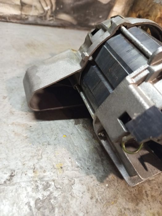 Продам мотор со стиралки