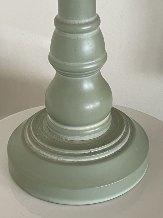 Podstawa lampy w kolorze miętowym