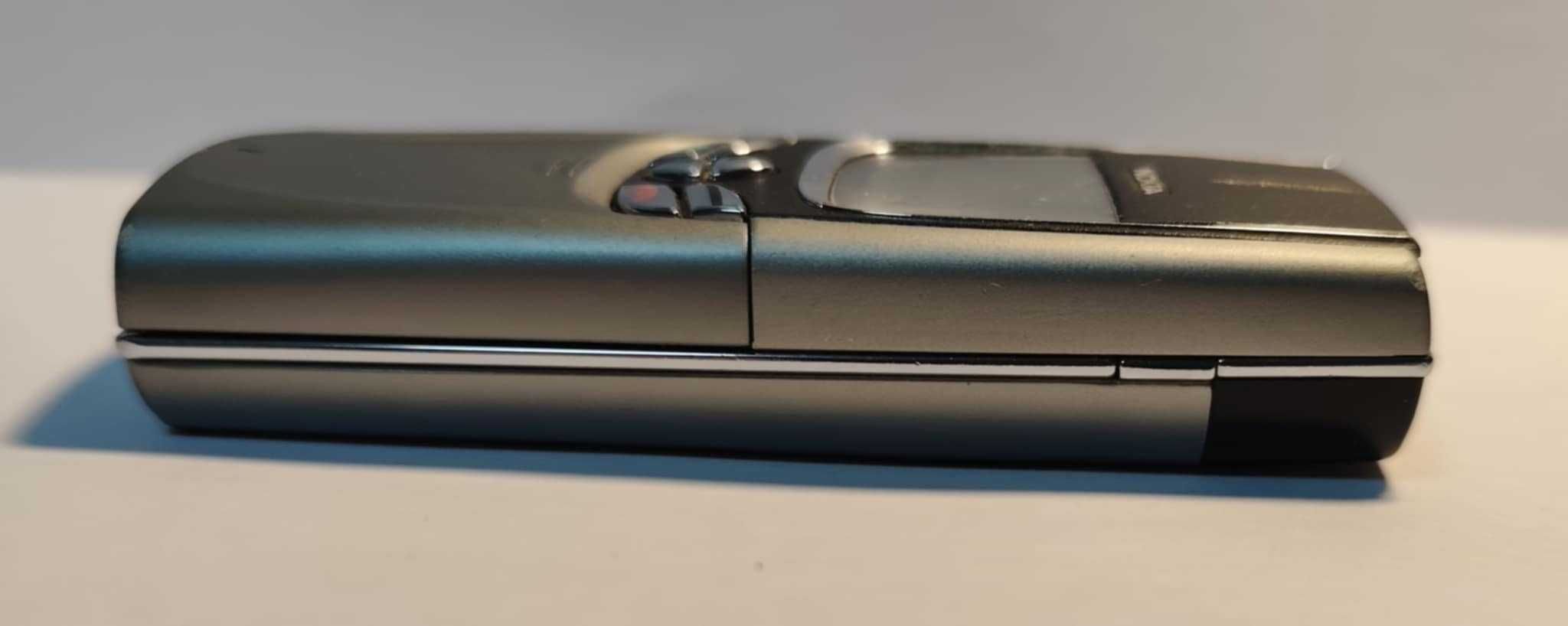 Retro Nokia 8850 ładowarką stojącą zabytek stan kolekcjonerski klasyk