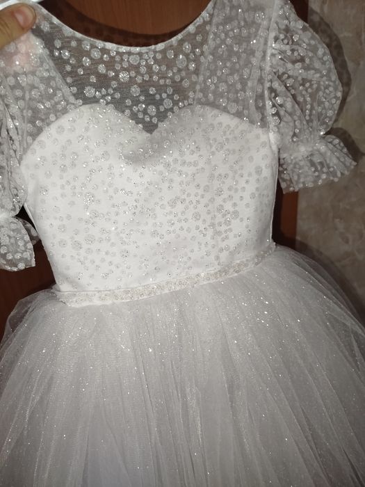 Святкова сукня для дівчинки 4- 6 років ( 104- 113)