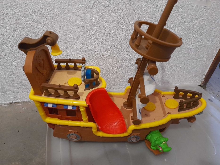 Brinquedos variados disney