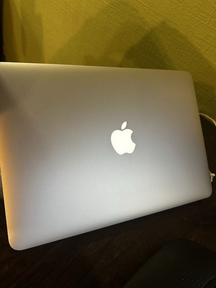 Ноутбук MacBook PRO 13” 2015 A1502 Retina. 8/256 Gb