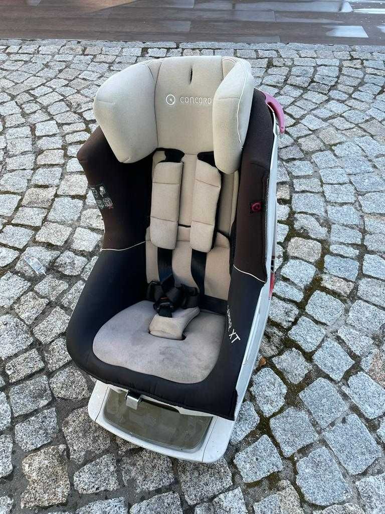 Cadeira Auto Criança Concord Absorber XT com Isofix