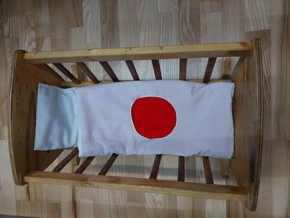 Деревянна колиска для ляльки