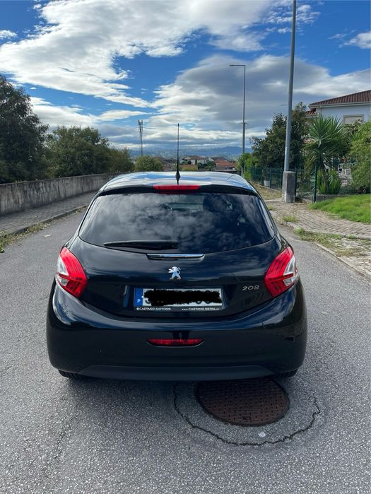 Pegeot 208 1.2 Gasolina 2014