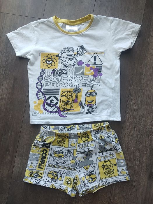 Piżama chłopięca Minionki r.122 Sinsay