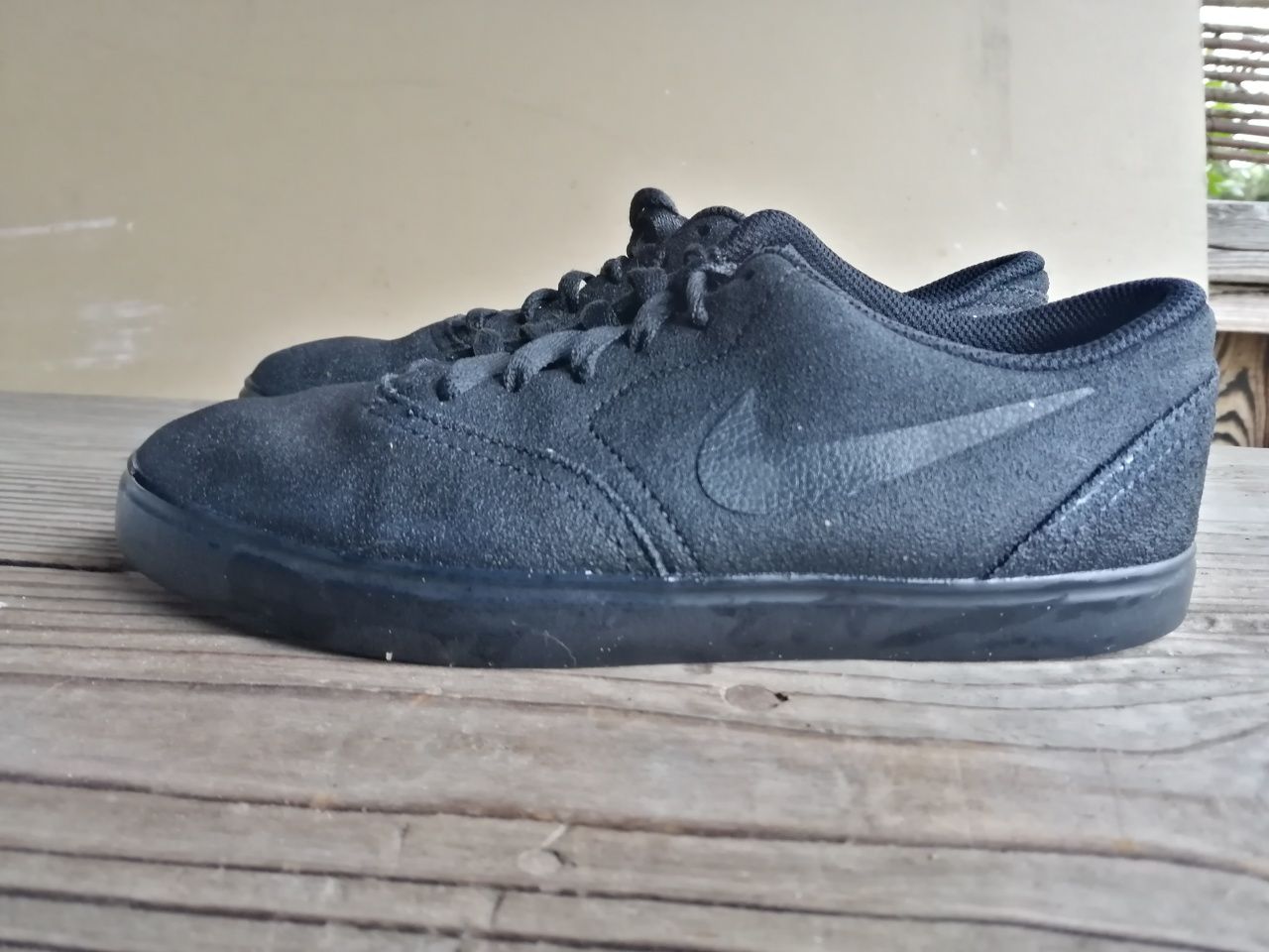 Nike czarne zamszowe