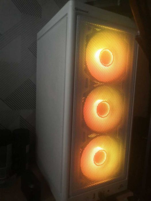 Корпус corsair 2000d