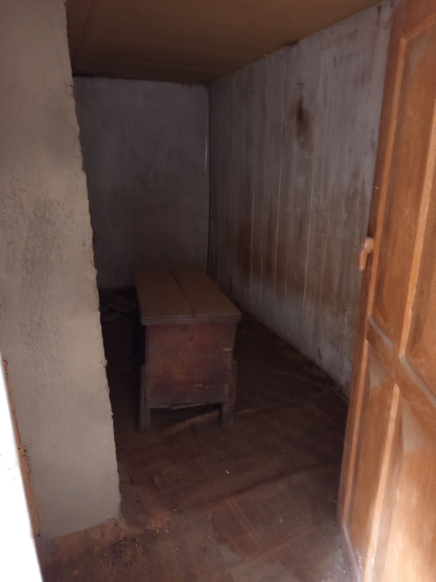 Vendo uma casa em mós Moncorvo